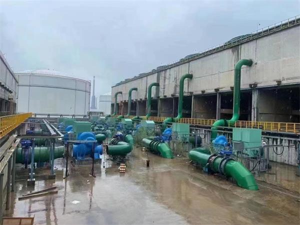 工业冷却塔外围一直漏水是什么原因？